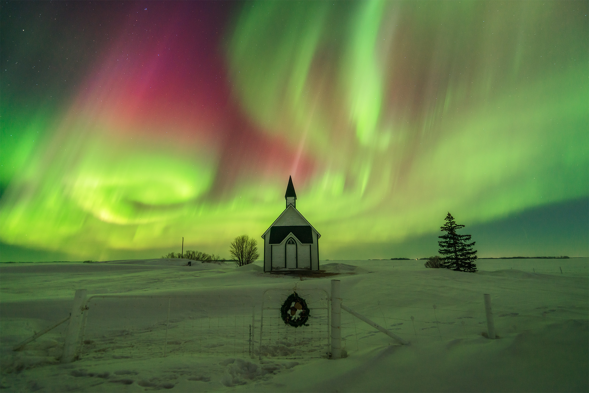An aurora storm witnessed at Foxeleigh Church in Saskatchewan