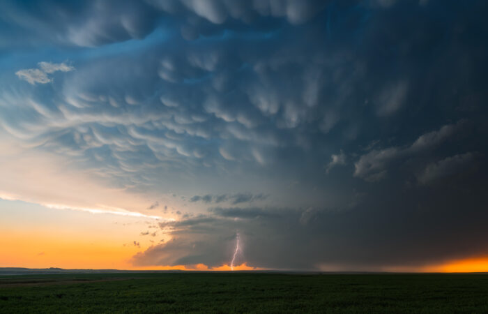A supercell thunderstorm with an incredible mammatus cloud display