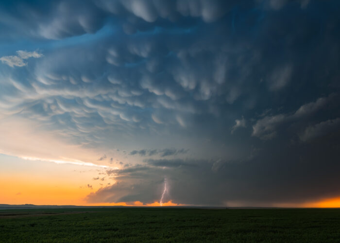 A supercell thunderstorm with an incredible mammatus cloud display